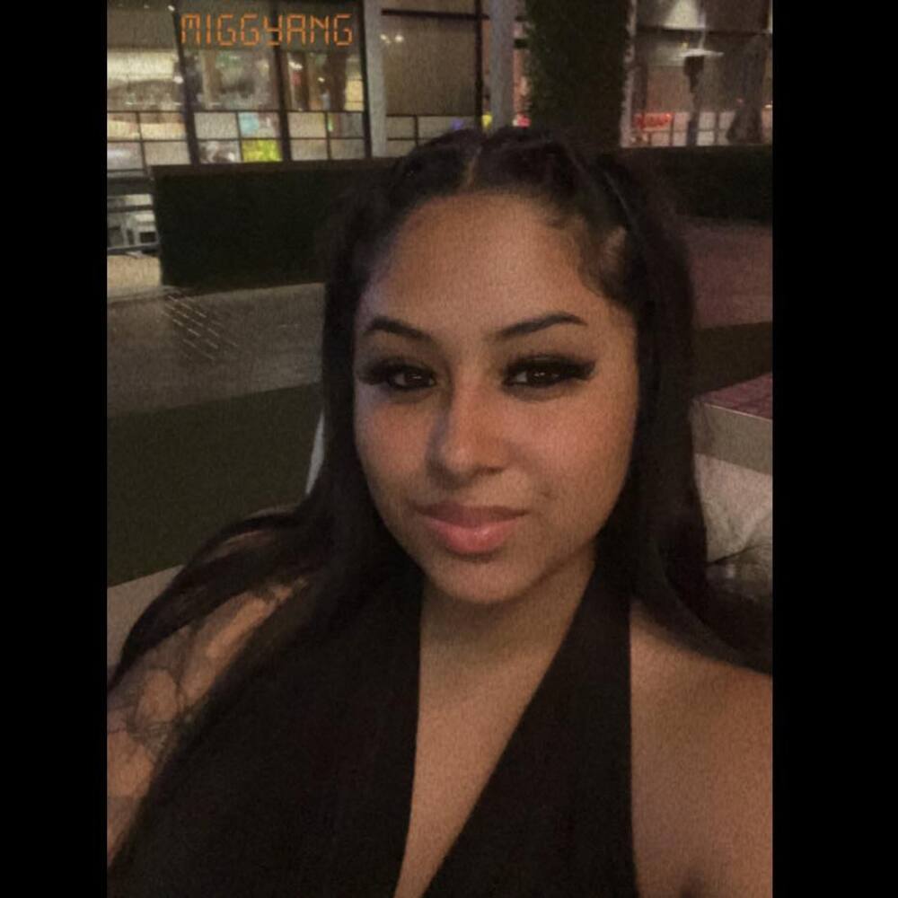 Meet your Posher, Karina